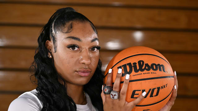 Kennedy Smith Etiwanda 2023-24 Photo Shoot Photo-Heston Quan21